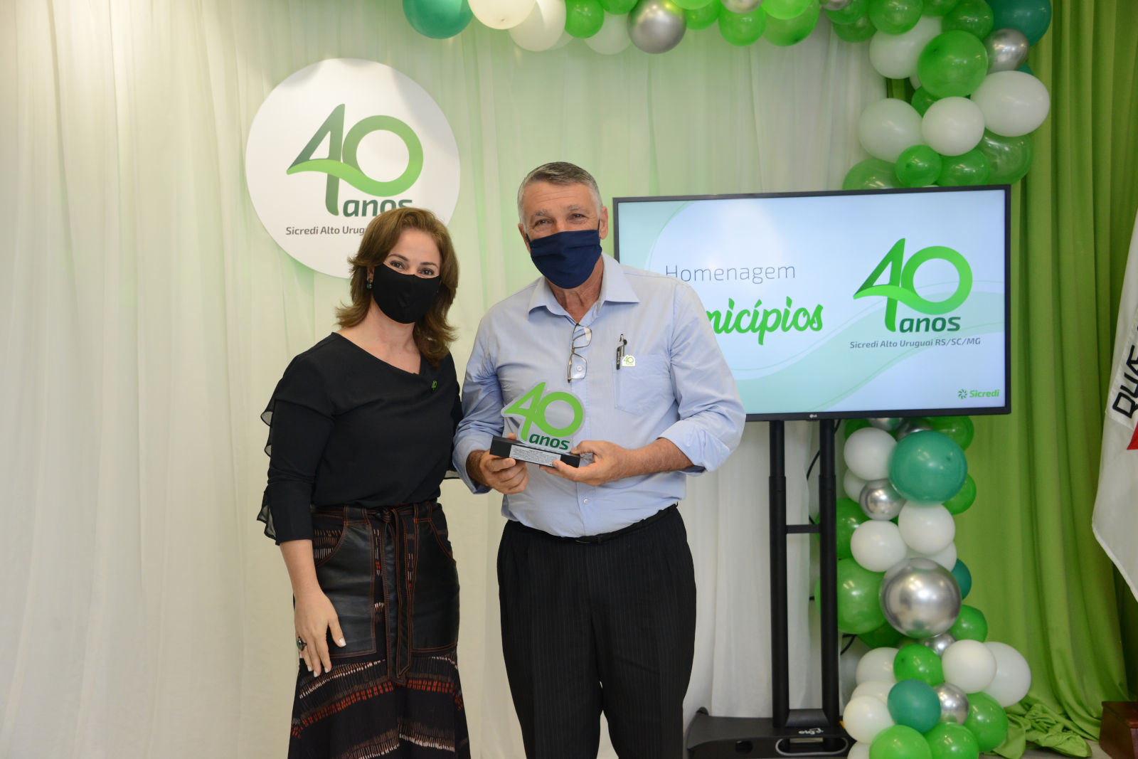 Homenagem aos ex-dirigentes representados por Eugênio Poltronieri